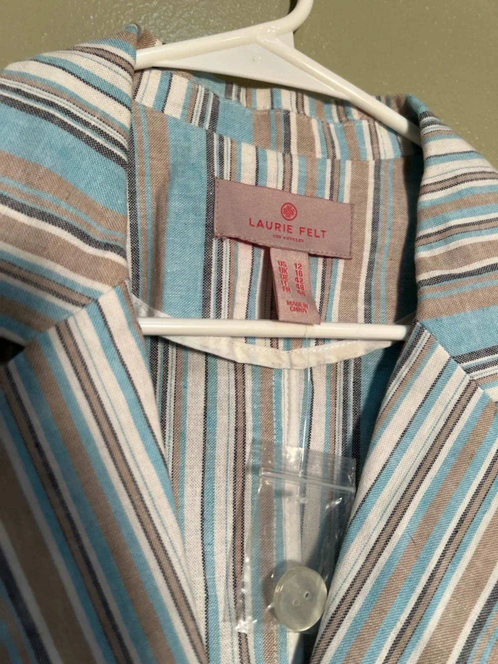 Laurie Felt Women's Size 12 Stripe Crop Blazer Blue Brown White Stripes Stretch